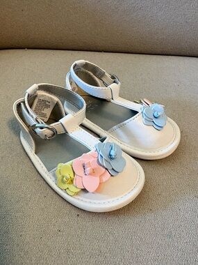 Janie & Jack White Floral T-Strap Sandals